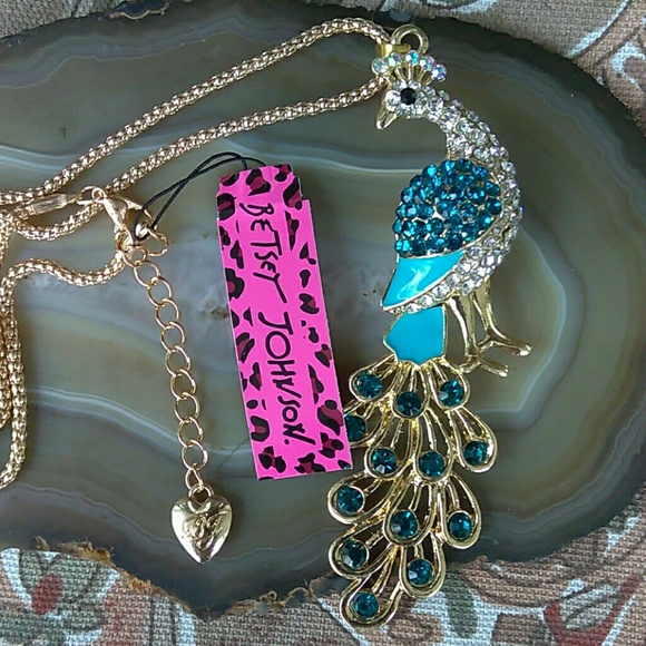 Betsey Johnson Jewelry - 🆕 Betsey Johnson Peacock Pendant Necklace